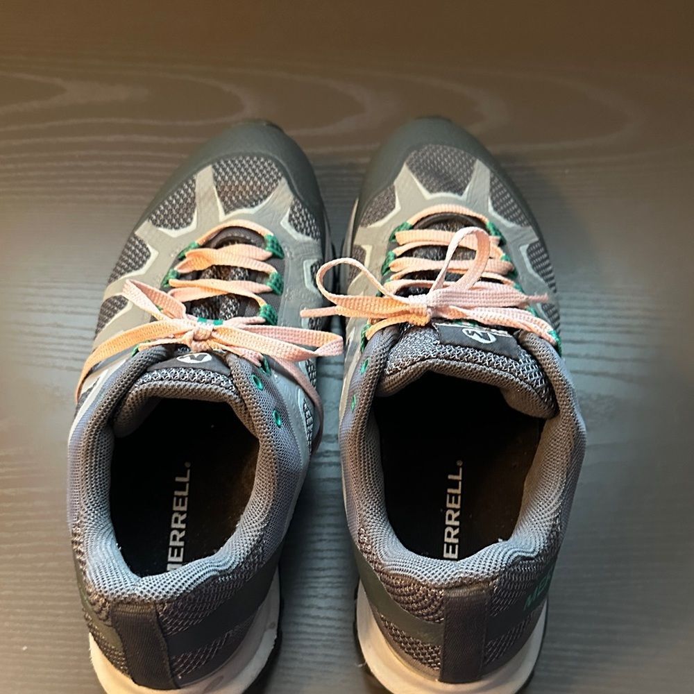 Merrell Women's Gray and Teal Trail Hiking Sneakers Fiery Gor-Tex Size 10 - Picture 3 of 5